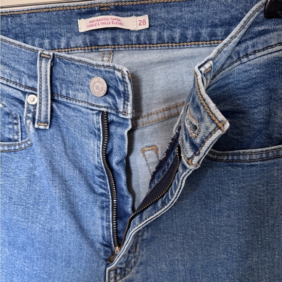 Levi's High Waisted Taper Jeans - Picture 5 of 12
